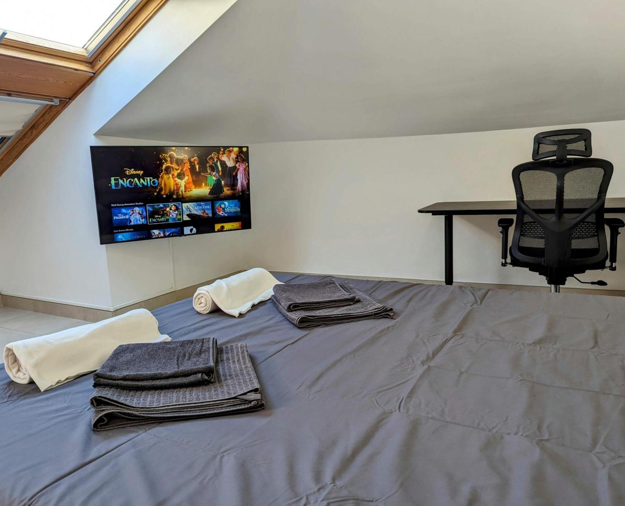 Modern Penthouse - 1 Min From The Appartamento *