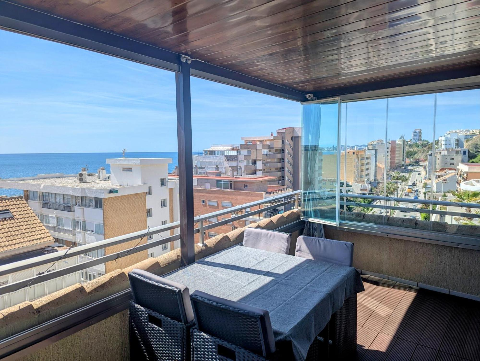 Apartment Modern Penthouse - 1 Min From The